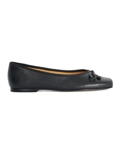 Harllowe Ballet Flat In Black