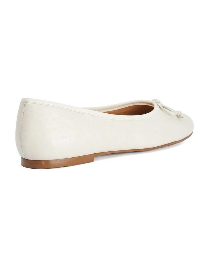 Harllowe Ballet Flat In Ecru image 4