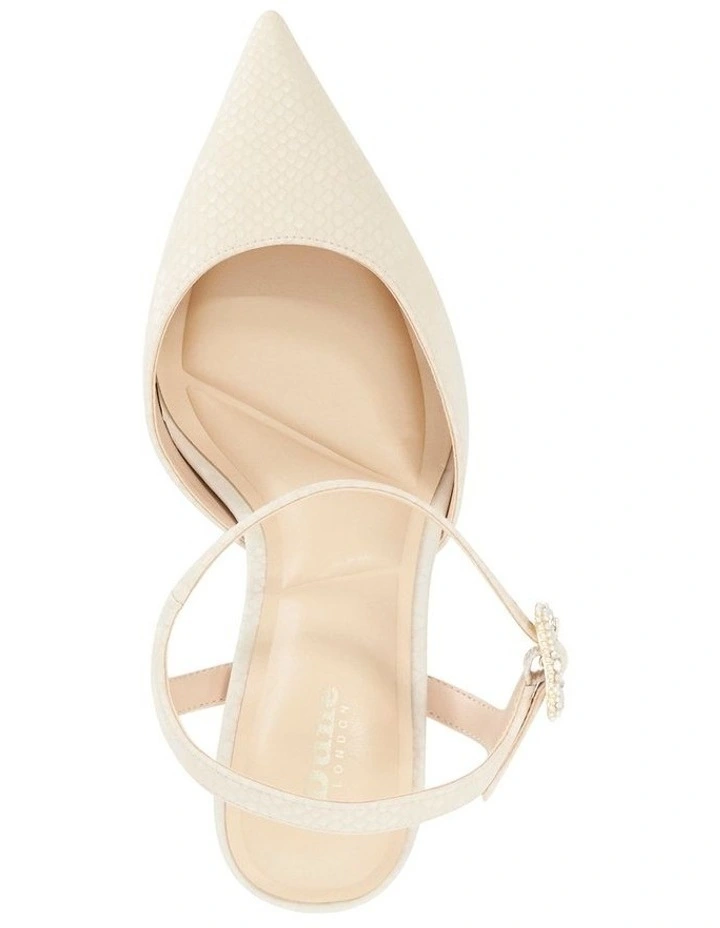Channel Court In Blush image 3