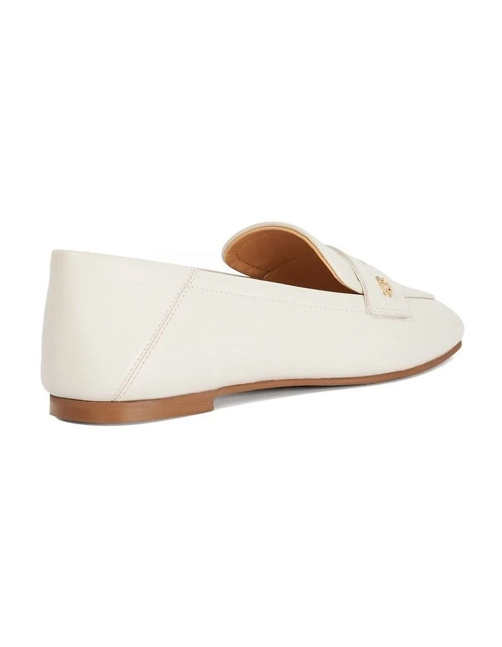 Glances Loafer In White image 4