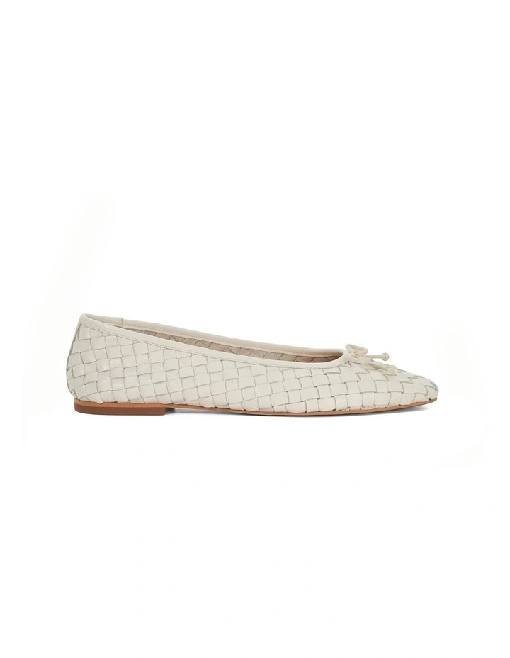 Heat Ballet Flat In Ecru image 1