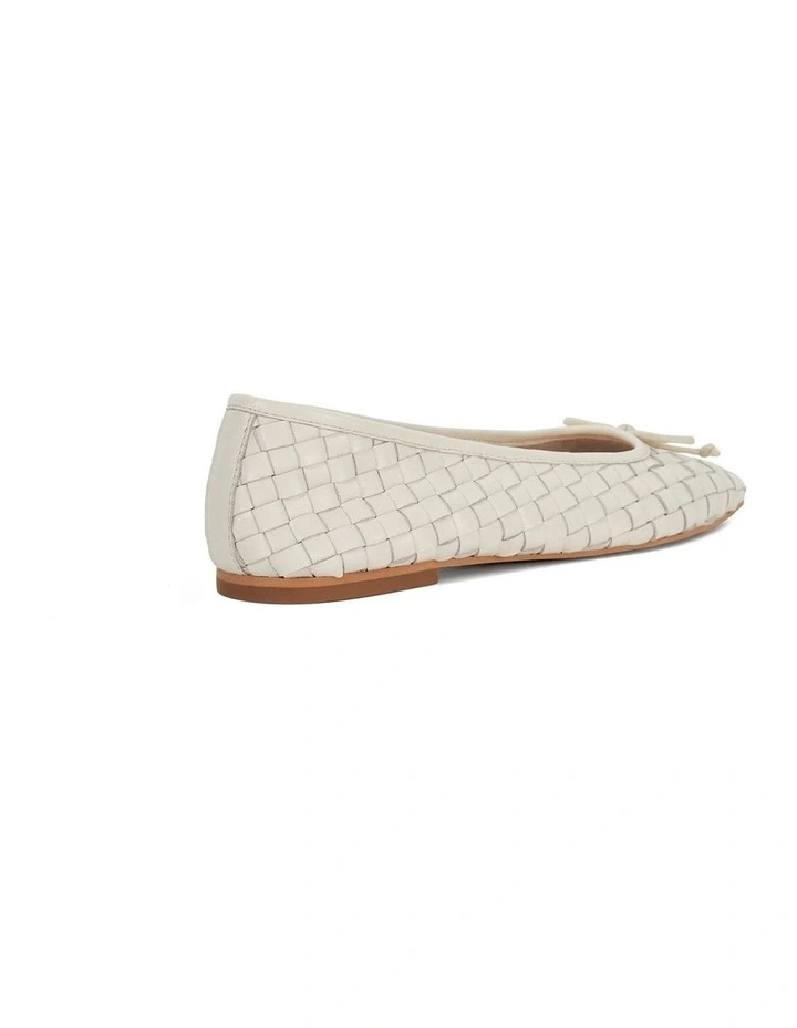 Heat Ballet Flat In Ecru image 5