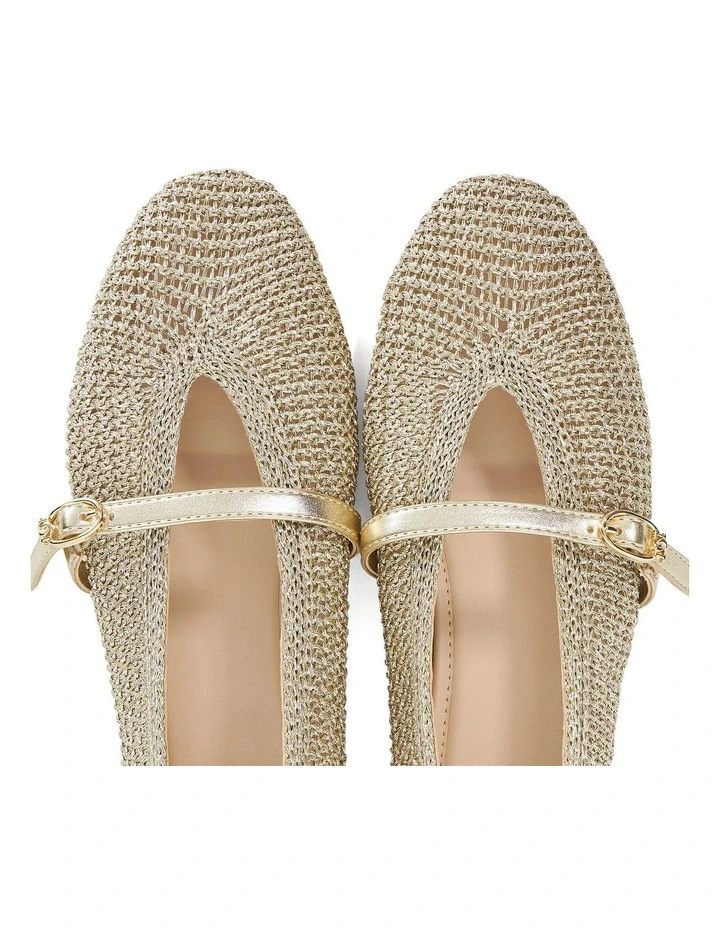 Halmada Flat In Gold image 5