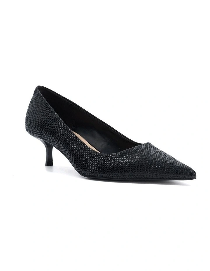 Amira Pump In Black image 3