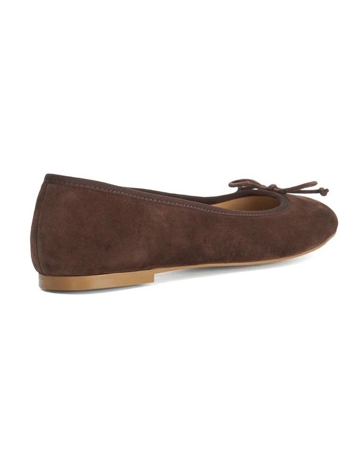 Helenne Ballet Flat In Brown image 4