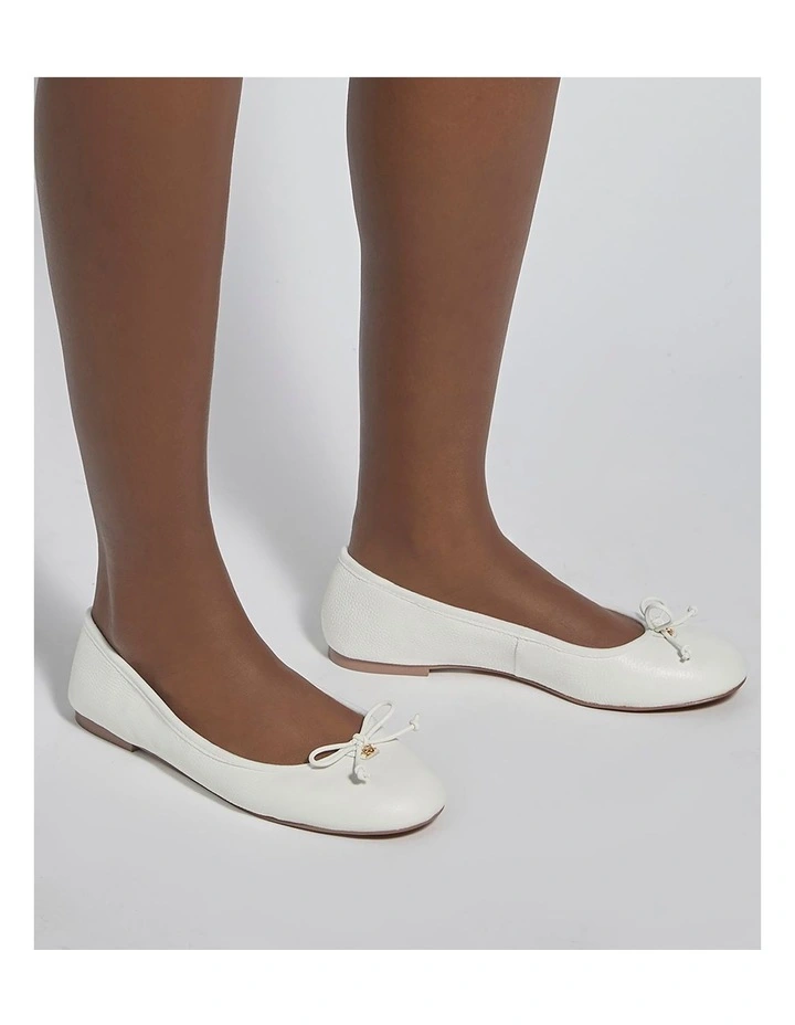 Helenne Ballet Flat In Cream image 2