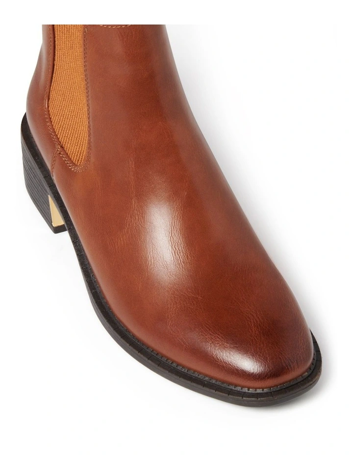 Kayla Chelsea Boots in Brown image 2
