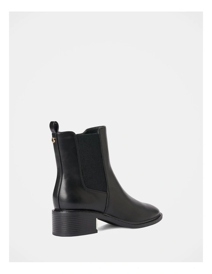 Imogen Chelsea Boots in Black image 2