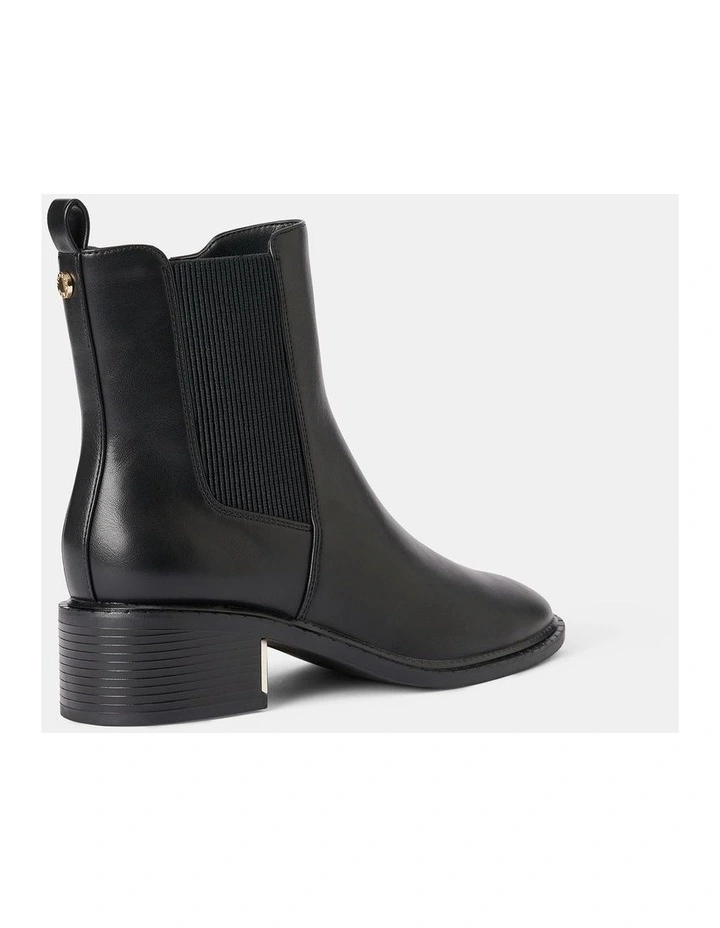 Imogen Chelsea Boots in Black image 3