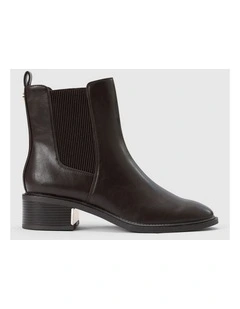Imogen Chelsea Boots in Brown