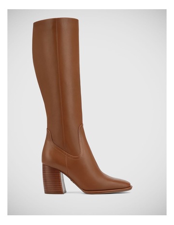 Tan colour