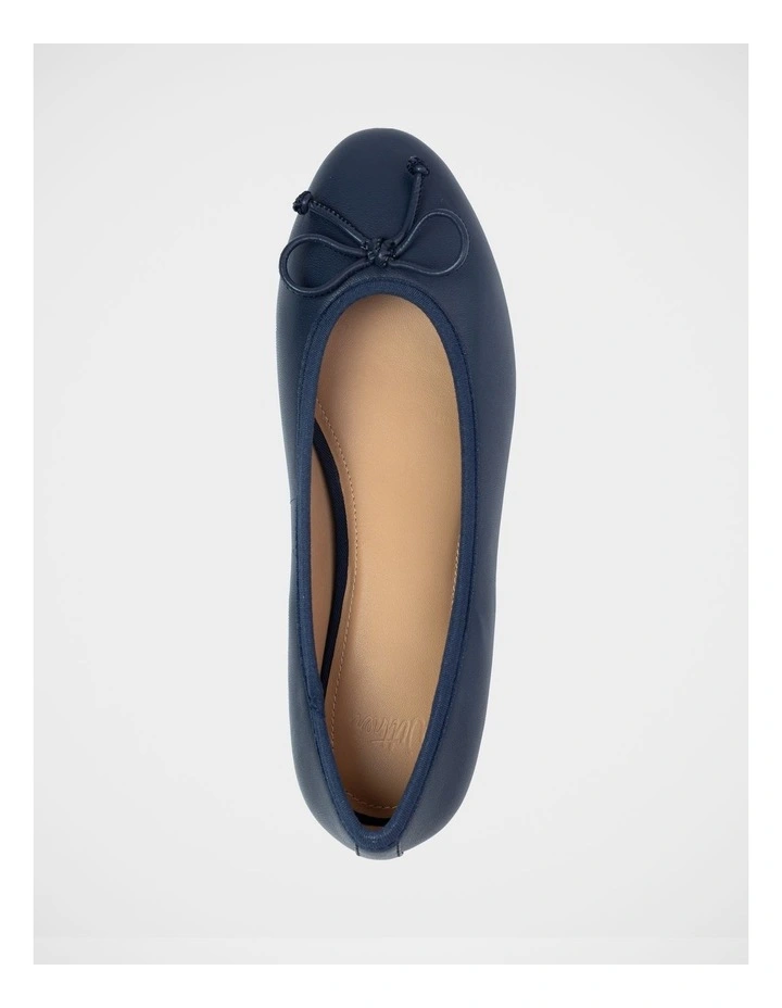 Alina Leather Ballet Flat in Navy image 5