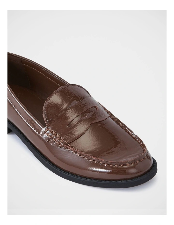 Burke Shiny Leather Loafer In Syrup image 3