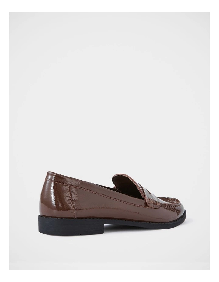 Burke Shiny Leather Loafer In Syrup image 4