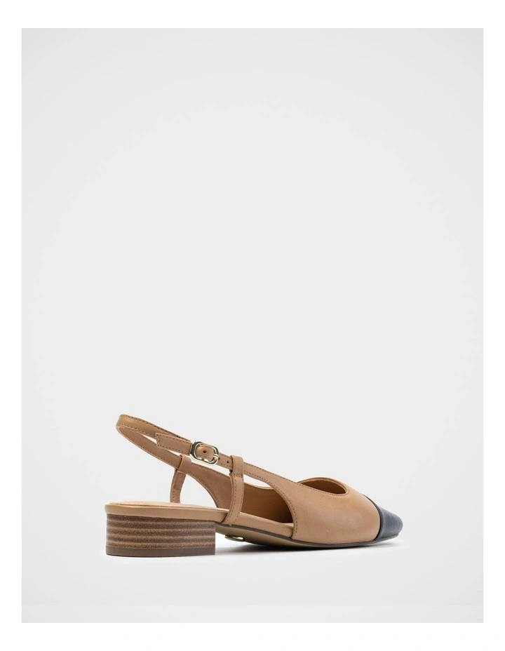 Dame Leather Slingback Flat Shoes in Dark Sand image 4