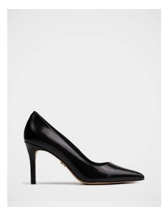 Ravyn Shiny Leather Pump in Black