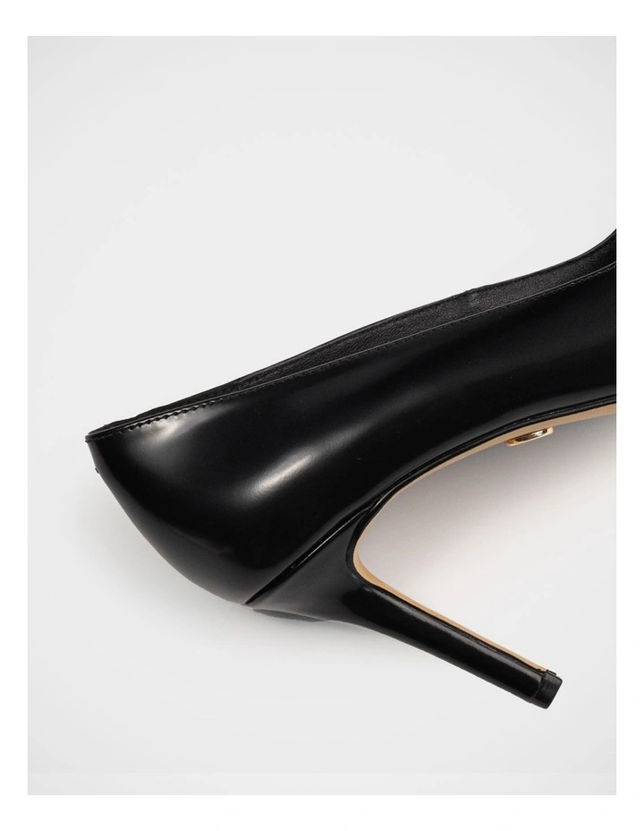 Ravyn Shiny Leather Pump in Black image 3