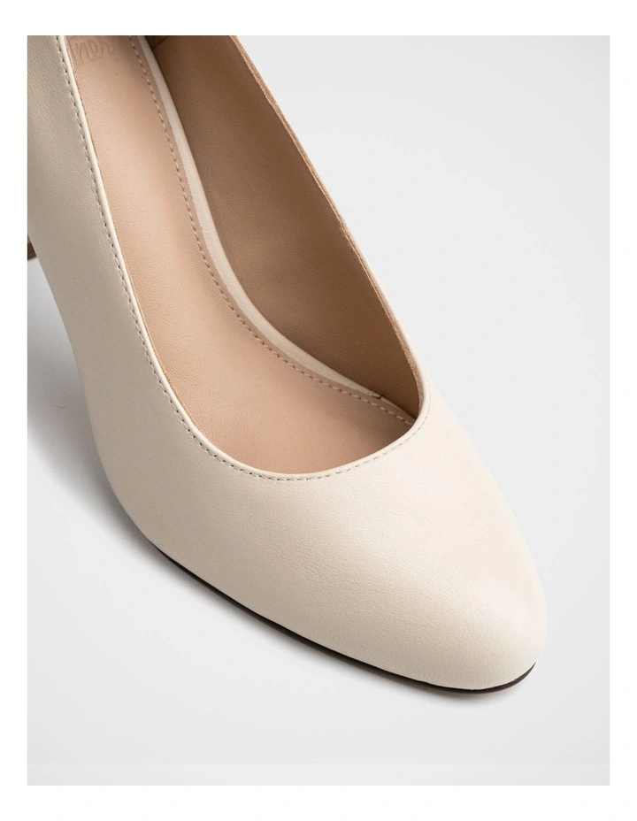 Tash Leather Stiletto Pump in Ivory image 3