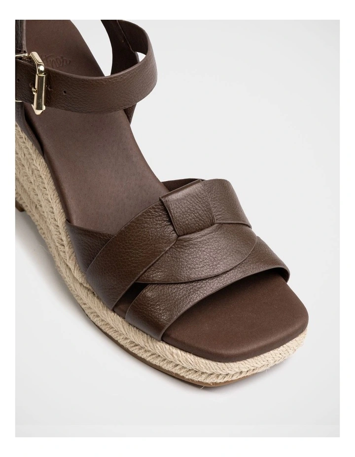 Tarot Pebble Leather Espadrille Wedge in Syrup image 3