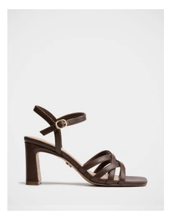 Ponaro Leather Slim Heel in Syrup