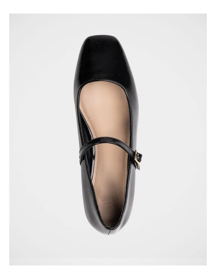 Aria Crinkle Patent Leather Mary Jane in Black image 5