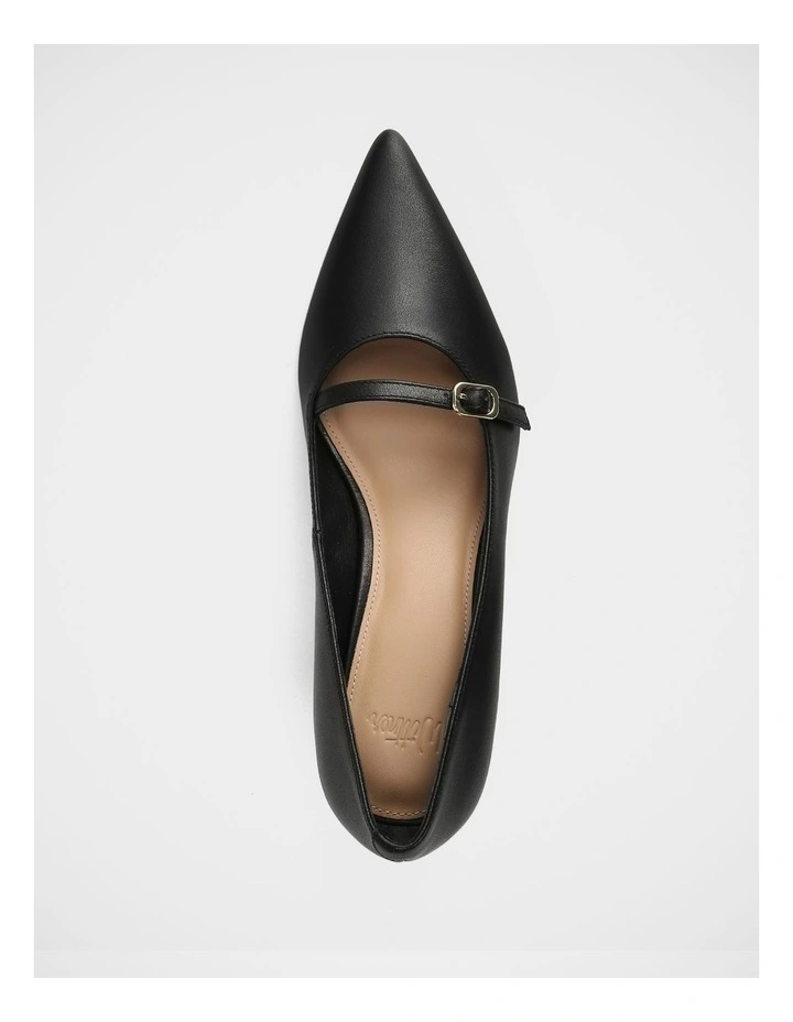Gretalina Leather Pump in Black image 4