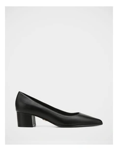 Fae Leather Pump in Black