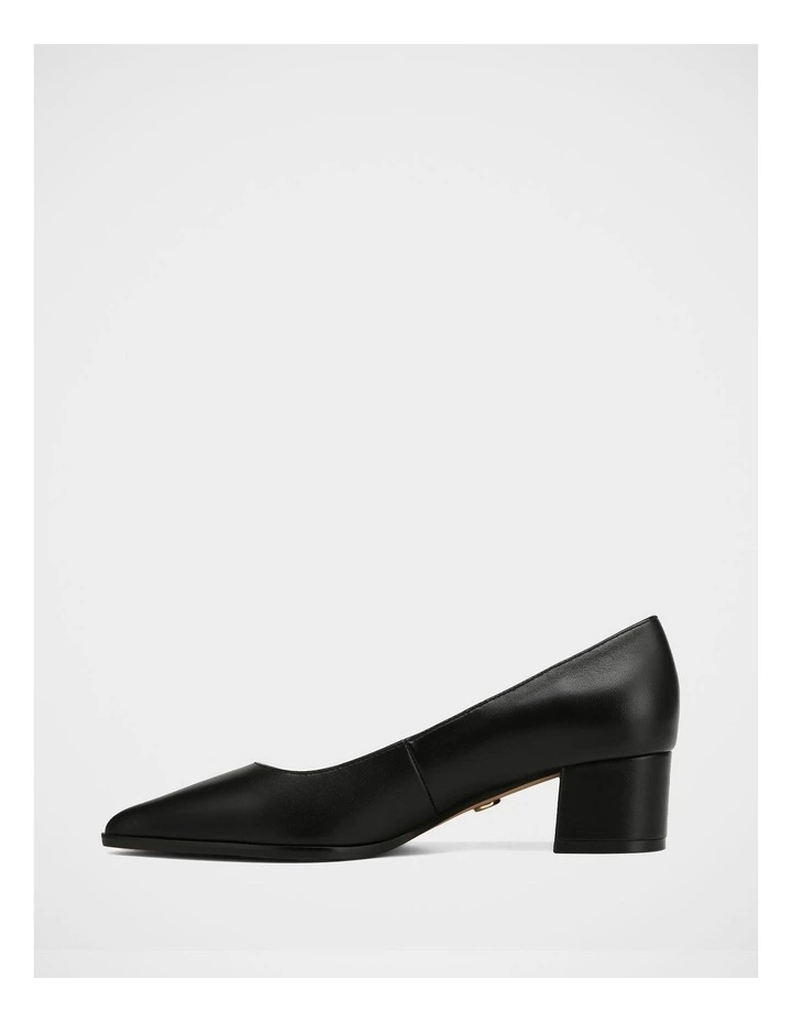 Fae Leather Pump in Black image 6