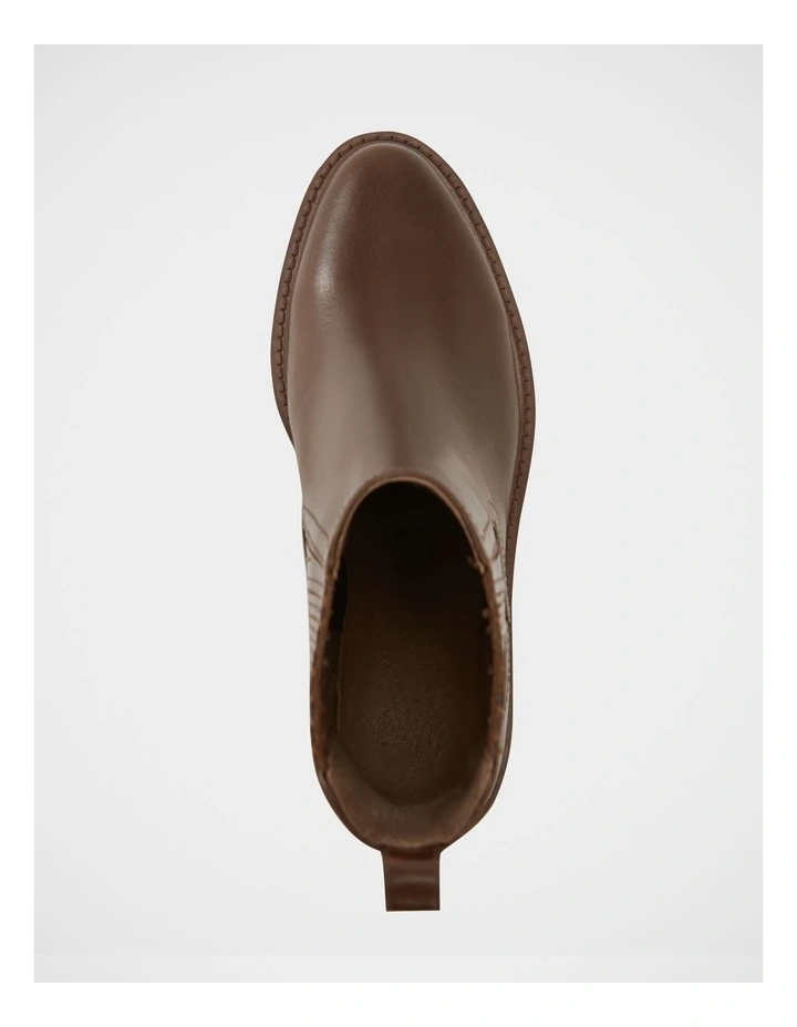 Baylee Leather Ankle Boots in Oak image 5