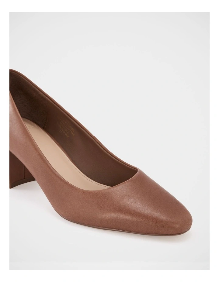 Gael Leather Pump in Dark Cognac image 3