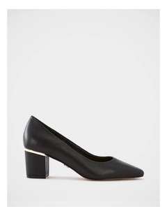 Gael Leather Pump in Black