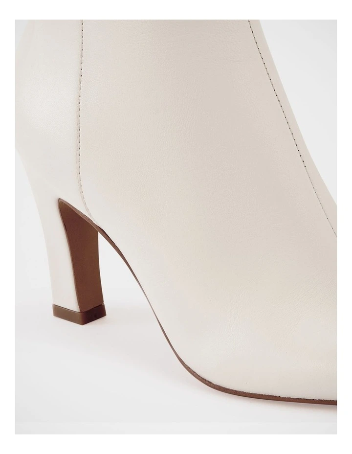 Loz Leather Ankle Boot in Ecru image 3
