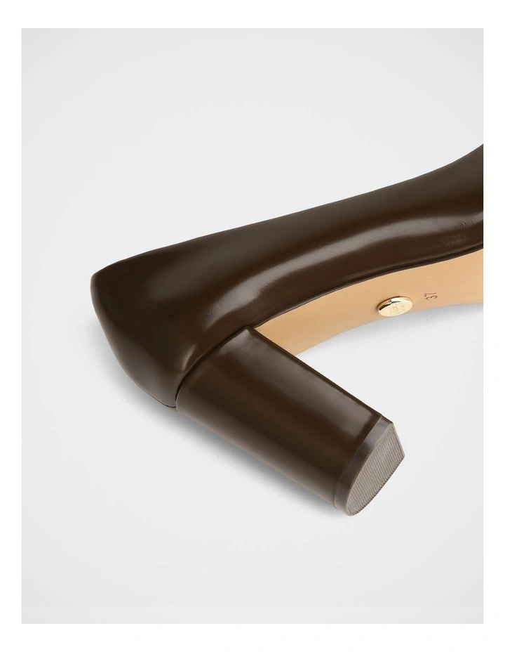 Sara Leather Pump in Hot Chocolate image 3