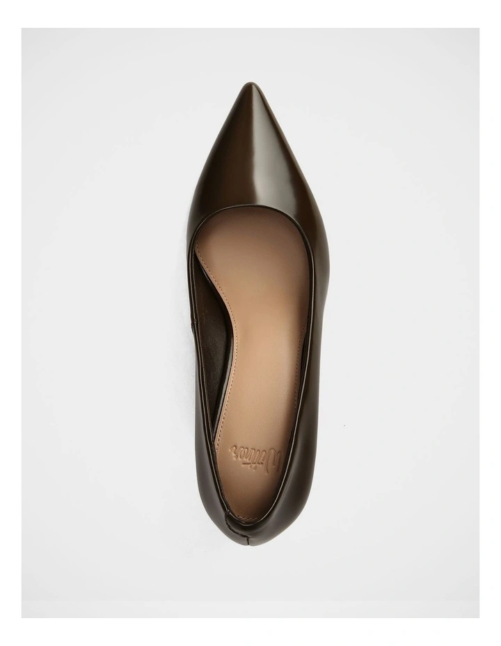 Sara Leather Pump in Hot Chocolate image 5