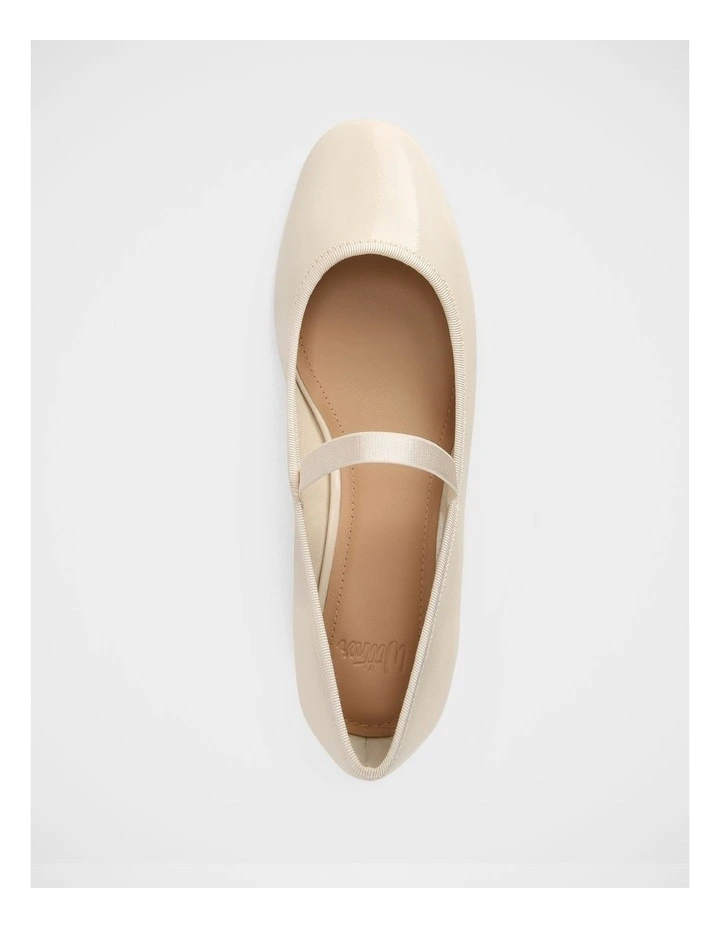 Alannah Crinkle Patent Leather Mary Jane in Ivory image 5