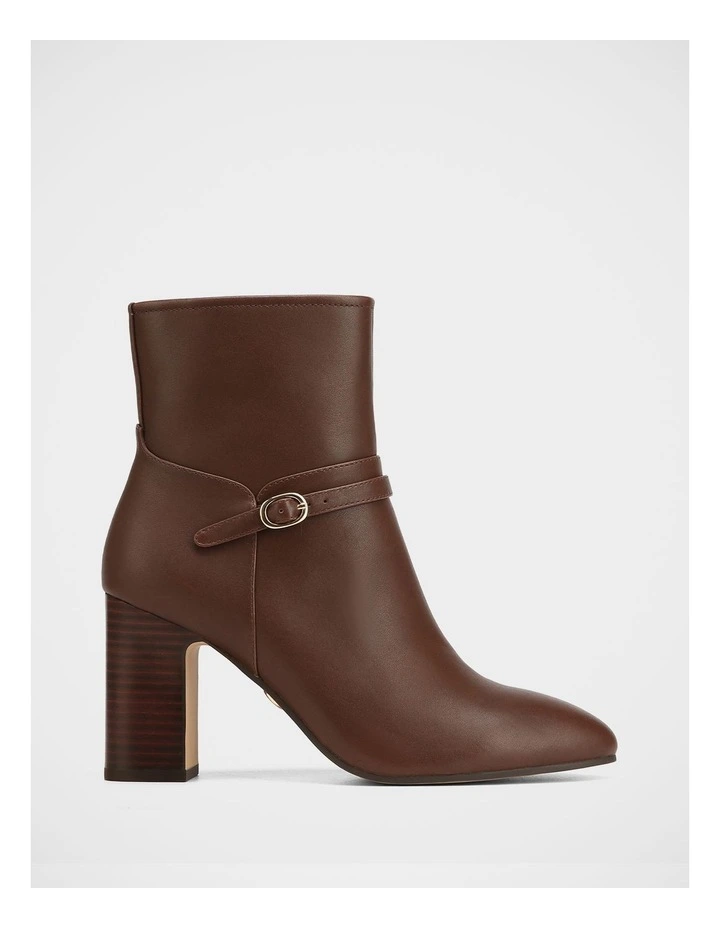Padilla Leather Ankle Boot in Syrup image 1