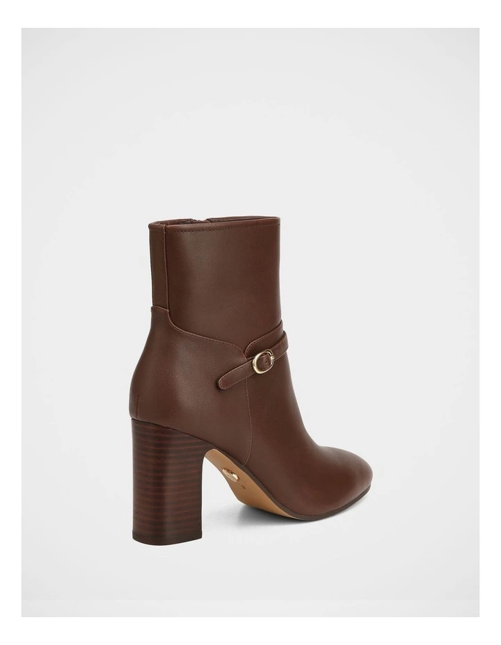 Padilla Leather Ankle Boot in Syrup image 4