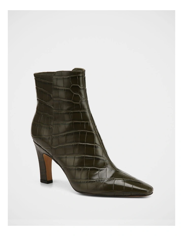 Loz Croc Embossed Leather Ankle Boot in Green image 2