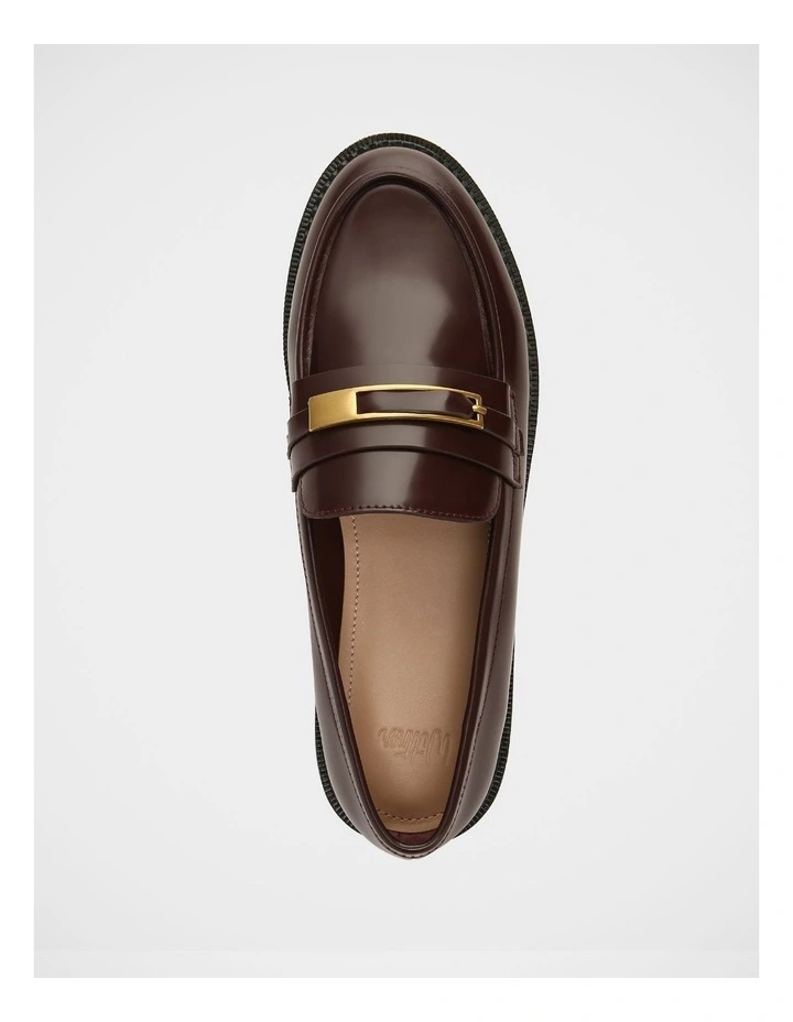 Bennett Leather Loafer in Plum image 5