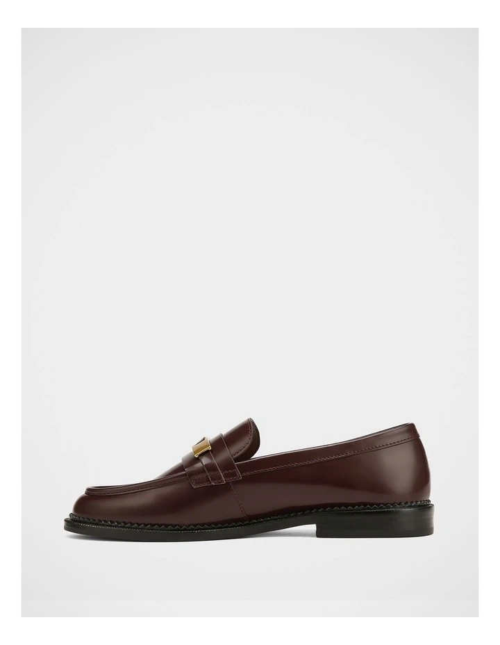 Bennett Leather Loafer in Plum image 6