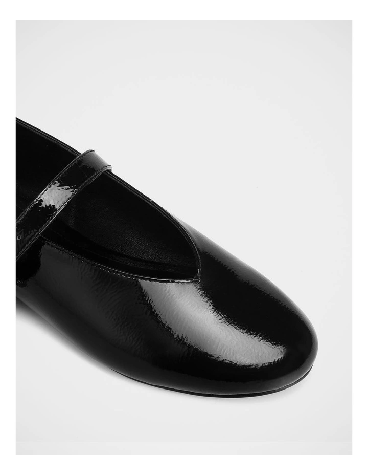 Dakota Crinkle Patent Leather Mary Jane in Black image 3