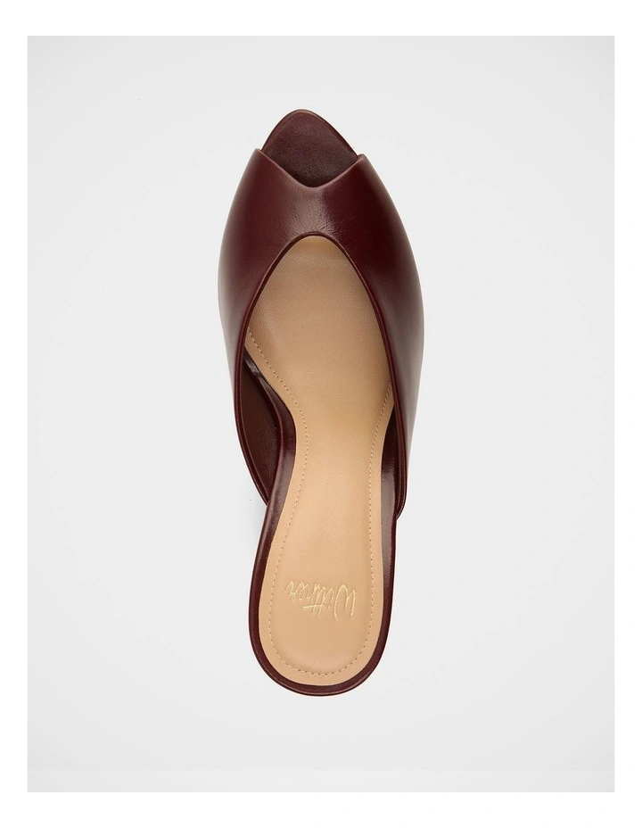 Rio Leather Wedges in Berry image 5