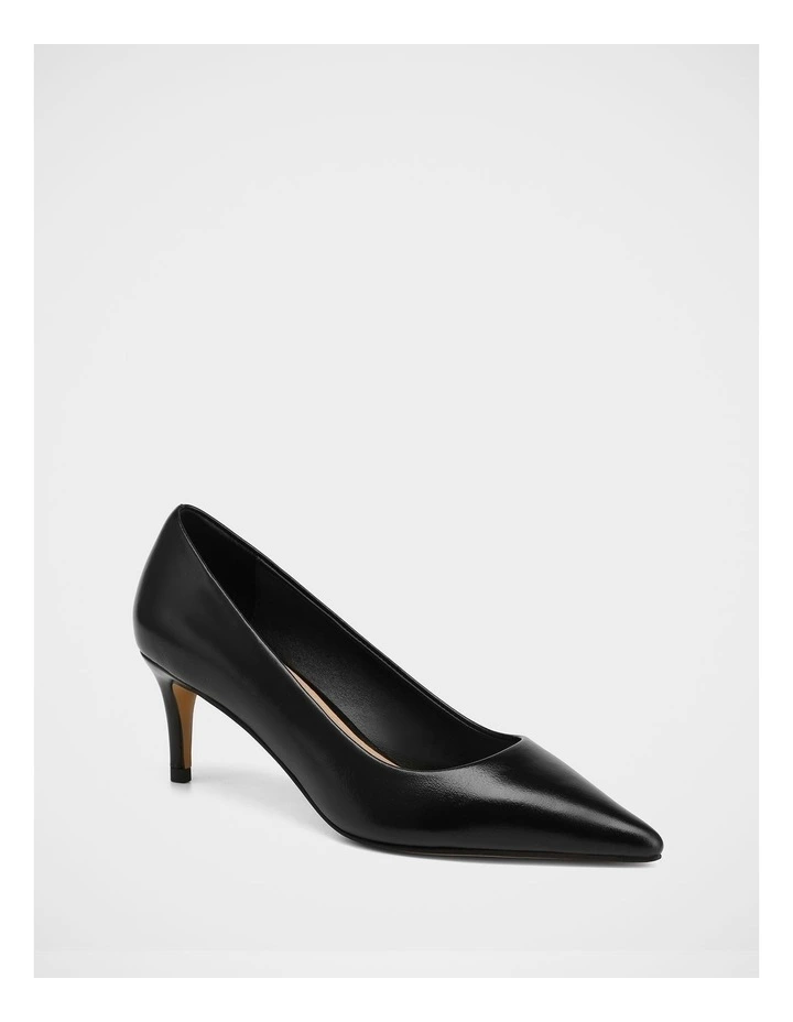 Gabe Leather Pumps in Black image 2