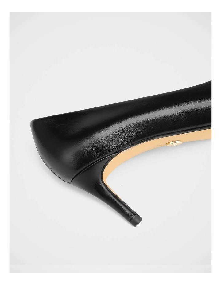 Gabe Leather Pumps in Black image 3
