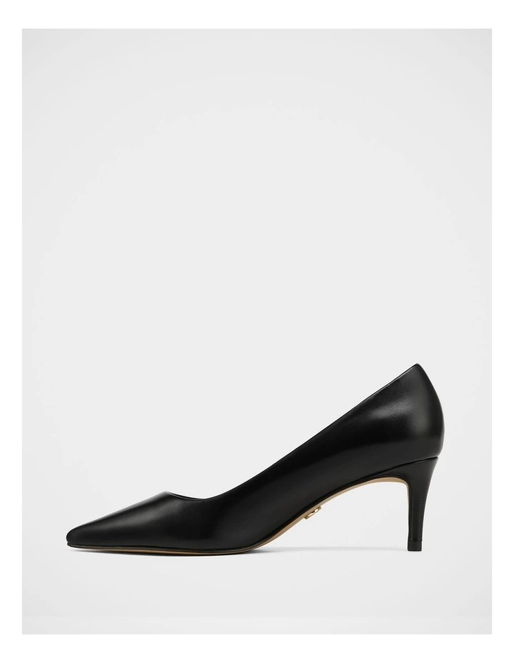 Gabe Leather Pumps in Black image 6