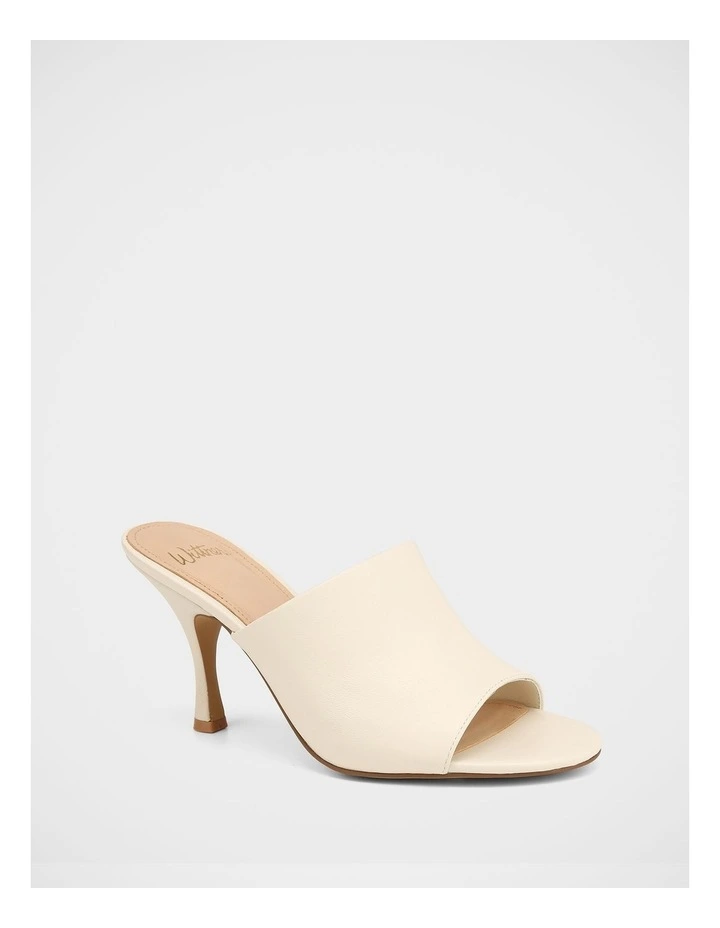 Pia Leather Sandals in Ivory image 2