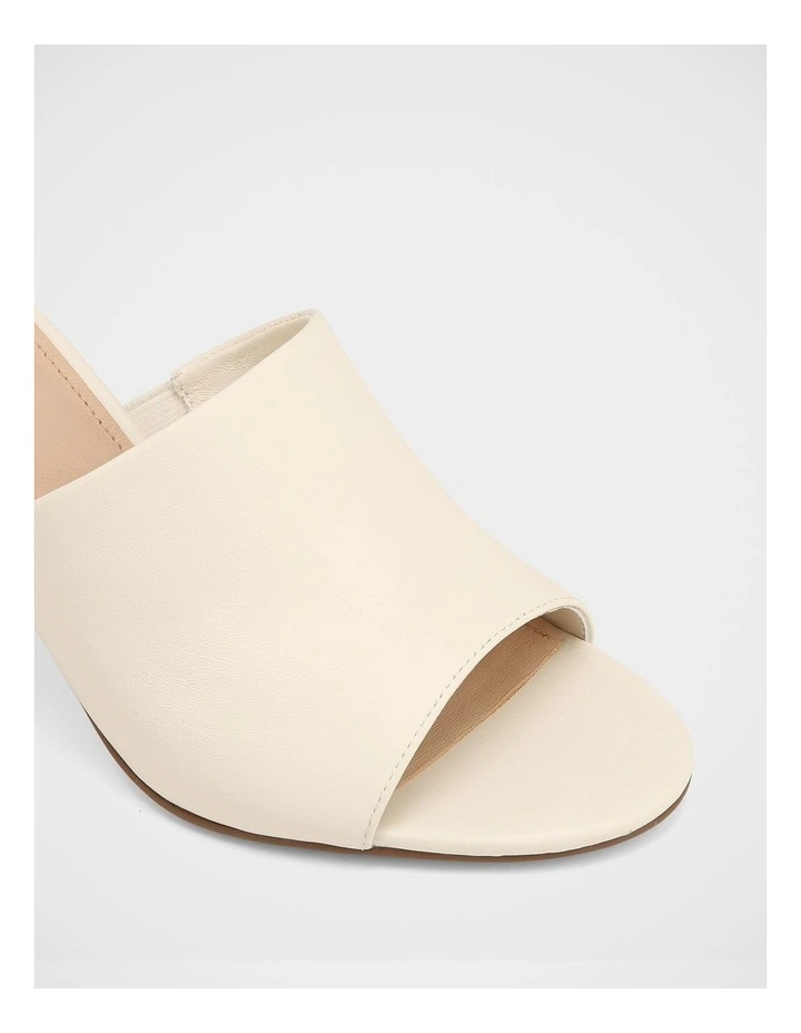 Pia Leather Sandals in Ivory image 3