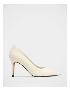 Oakley Leather Pumps in Optic White