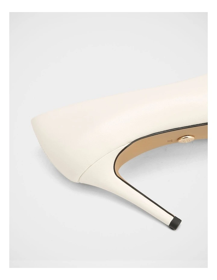 Oakley Leather Pumps in Optic White image 3