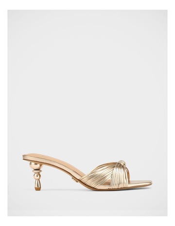 Champagne colour